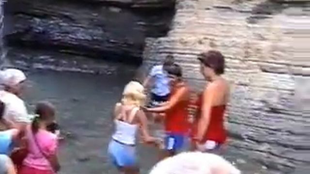 Туапсе 2006 - Часть 6 "К водопадам!" смотреть онлайн