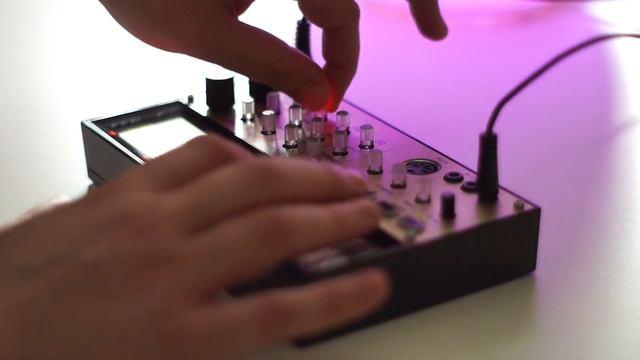 Space drone ambient music - [Korg volca keys] смотреть онлайн