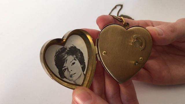 Vintage Miniature Music Box Pendant Necklace and Photo Locket Personalized Gift смотреть онлайн
