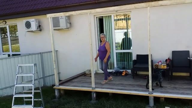 (3) ДЕЛАЕМ НАВЕС НА ЗАДНЮЮ ТЕРРАСУ. +23С. 14.10.2019г. © смотреть онлайн