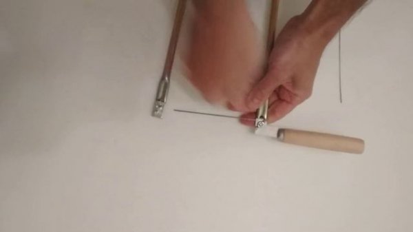 Как правильно вставить пилочку в ручной лобзик