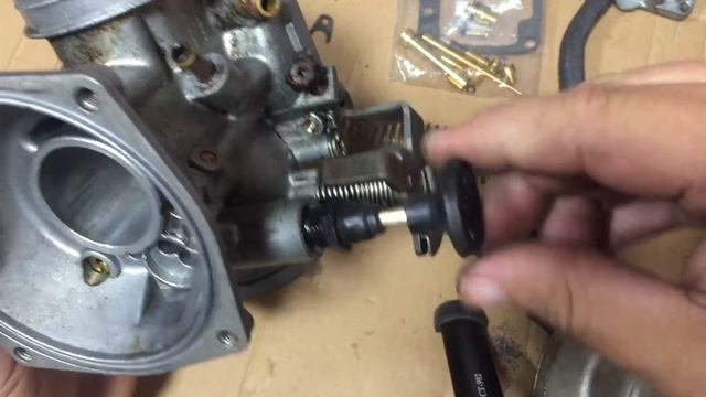 Suzuki S40 Boulevard And LS650 Savage Carb Cleaning And Rejet