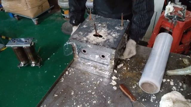 ЭКСКЛЮЗИВ! Формовка теплоизоляции фризера. Нанотехнологии. смотреть онлайн