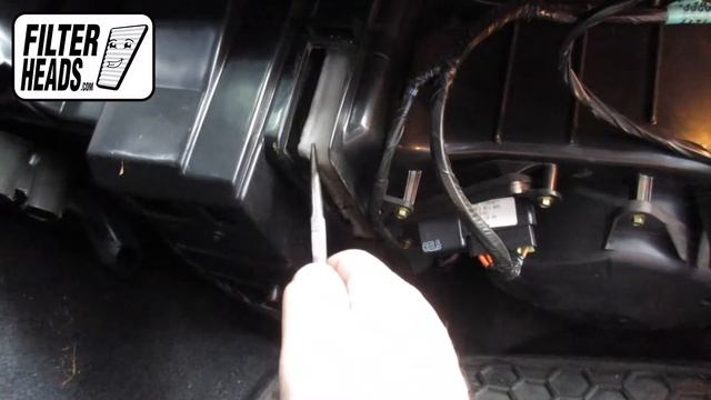 How to Replace Cabin Air Filter 2002 Chevrolet Silverado 1500 смотреть онлайн