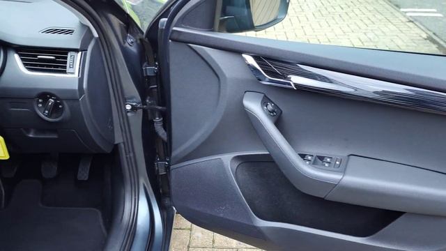 SOLD 2018 SKODA Octavia 1.5 TSI ACT SE L Hatchback 5dr Petrol Manual Euro 6 (150 ps) смотреть онлайн