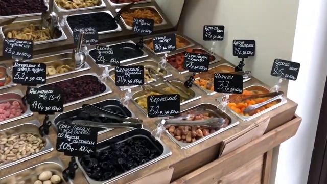 Витрина для овощей и фруктов