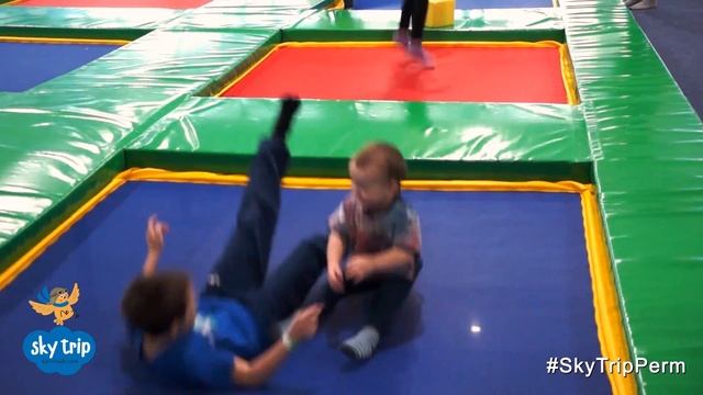 SKY TRIP KIDS смотреть онлайн