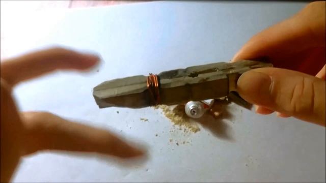 Самострел из прищепки своими руками!! смотреть онлайн
