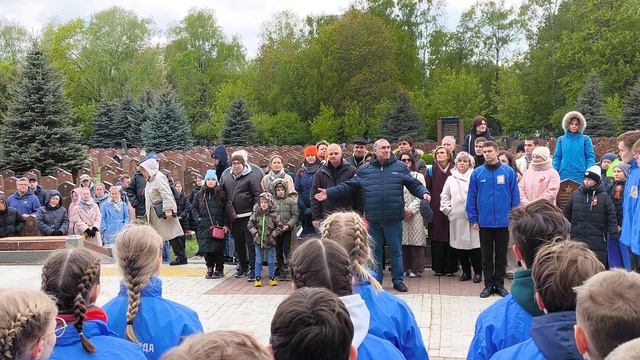 9 мая 2024 года Преображенское кладбище. Почётный караул отряда "Надежда" смотреть онлайн