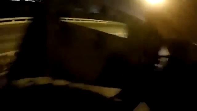 INSANE rolling machine gun battle between Mexican cops and cartel sicarios смотреть онлайн