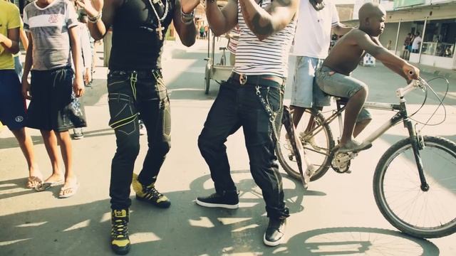 Ella Quiere Hmm..Haa..Hmm [Video Oficial] - Leka El Poeta Ft. Mishelle "Master Boy" смотреть онлайн