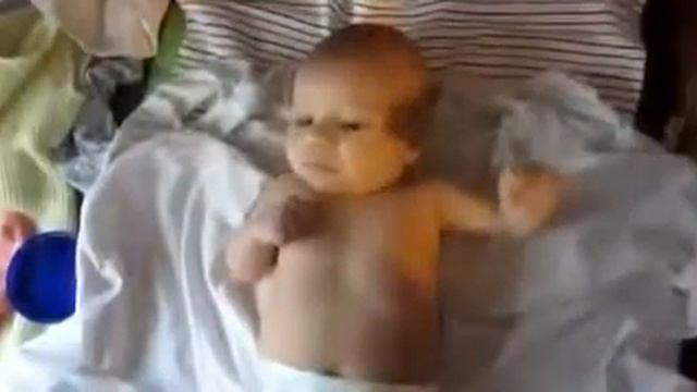 Смешные дети! Малышка поет! Смешные Дети Радость Жизни Зацени! Смешные приколы с детьми смотреть онлайн