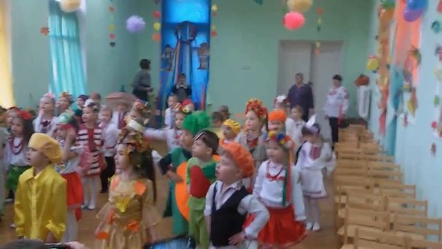 Утренник "Осенняя ярмарка" 3. Стихи и песня "Осень" смотреть онлайн