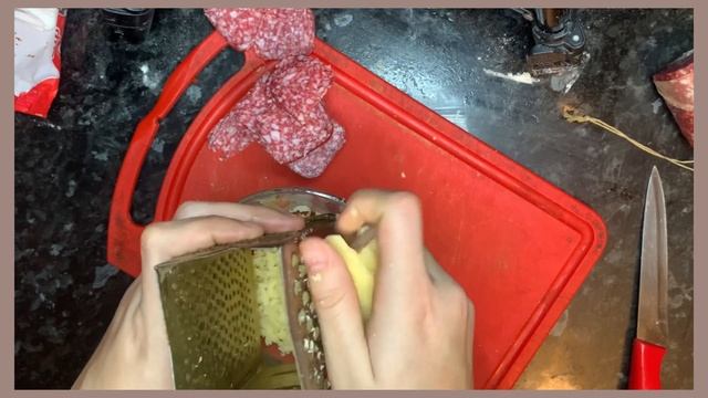 когда нибудь мы сожжем квартиру•просто приготовили пиццу сердечко!• смотреть онлайн