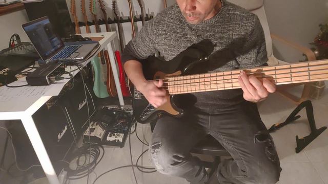 Fender American jazz bass deluxe 2005 смотреть онлайн