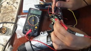 Прозвонка целого транзистора на кнопке шуруповерта (номиналы)!