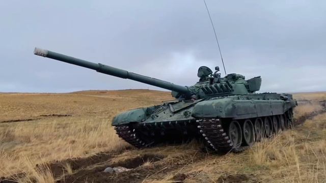 Солдаты срочной службы в войсковой части 30238 Актюбинского гарнизона прошли «обкатку танками» смотреть онлайн