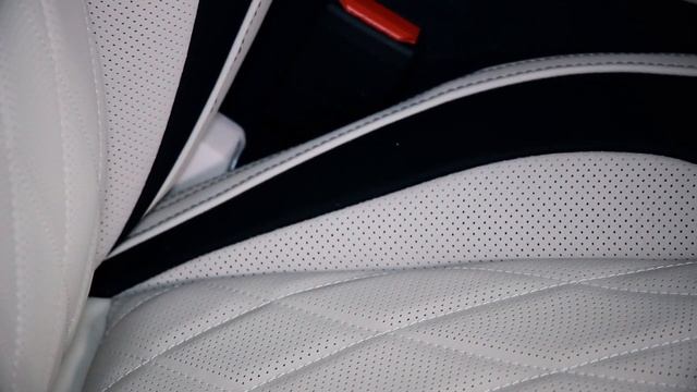 Изменение рисунка сидений, перетяжка дверных вставок и подлокотников, в новом Mercedes GLS W167 2022