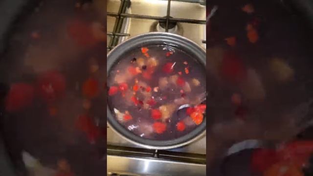 Компот из ягод с мандарином. Рецепт полезного напитка. Ваше время - 2 минуты. смотреть онлайн