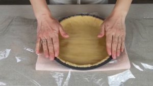 Ягодный пирог. Тарт на основе песочного теста с нежной сметанной заливкой и ароматными ягодами.