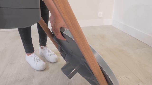 6. How to adjust the Minla high chair tray? смотреть онлайн