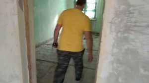 Установка маяков на пол. с помощью лазерного  уровня  ZITREK LL12-GL Часть 1