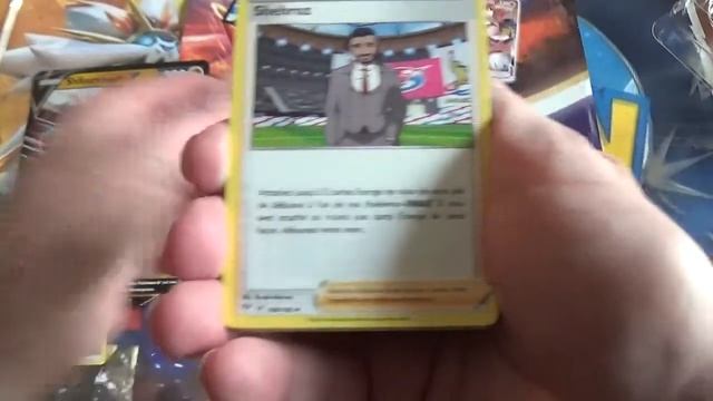 Ouverture coffret Shifours V POING FINAL, EB05 Styles de combat, épée et bouclier, cartes pokemon ! смотреть онлайн