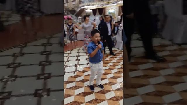 Алижан поет, мой белый лексус