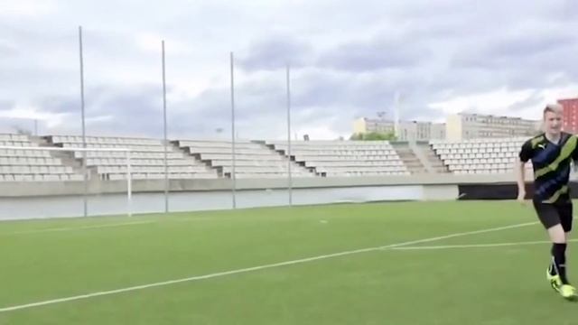 НЕВЕРОЯТНЫЕ вещи в футболе смотреть онлайн