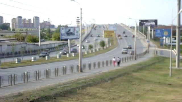 Мост по улице Профсоюзная через реку Туру в Тюмени