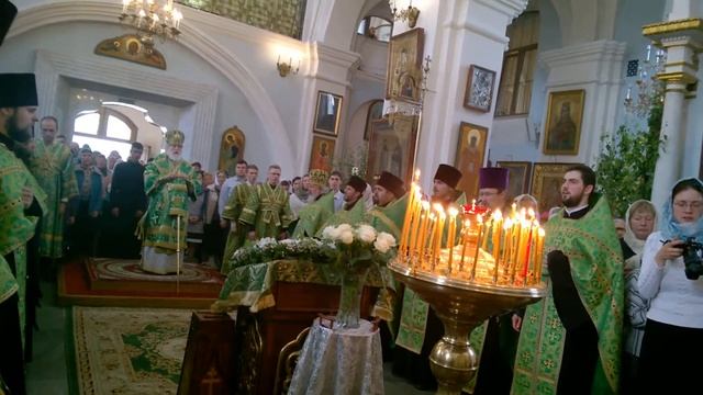 Царю Небесный , Утешителю душе Истины приди и вселися в ны и очисти ны от всякия скверны .... смотреть онлайн