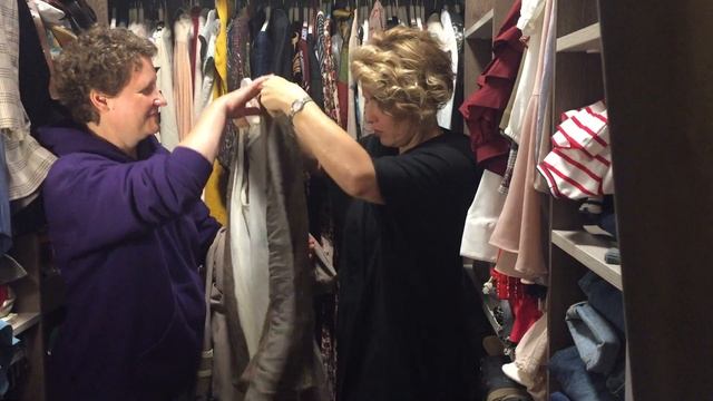 Разбираем шкаф с Катей Бермант: лишних вещей не держите в жилище! смотреть онлайн