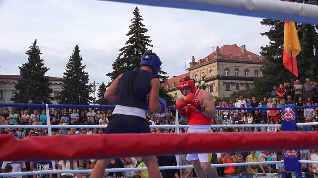 8п 81кг Mazur Bartlomiej Мазур Бартоломей PL Пінчук Вадим UA Бокс День Луцька, Бокс Незалежність смотреть онлайн
