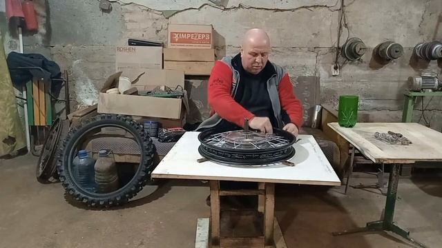 Окончательная сборка колеса(эндуро)для Днепра. смотреть онлайн