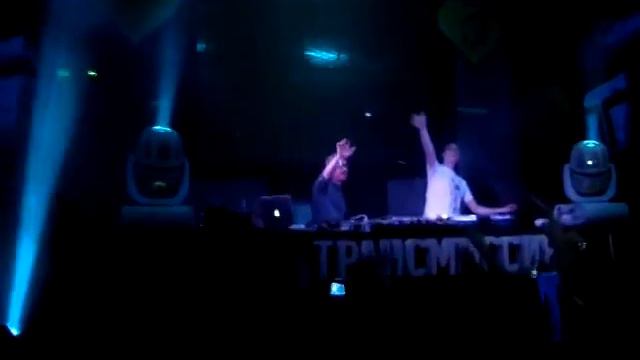 Above & Beyond @ Gaudi Club, Moscow (13-11-2010)