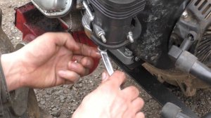 Первый запуск мотоблока после зимы  | Нужна ли замена масла ?