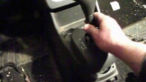 как снять ручку акпп на рено сандеро