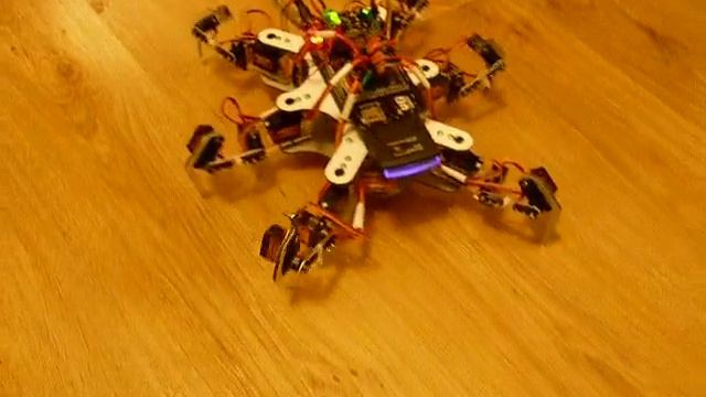 Hexapod Eva смотреть онлайн