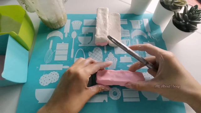 Making a new soap from recycled soap|Делаю Шахматную залипушку из мыльной стружки смотреть онлайн