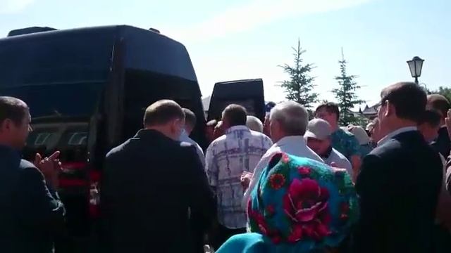 28.07.2017 Прощание с Ханией Фархи на ее родине (с.Верхние Татышлы, Башкортостан). смотреть онлайн