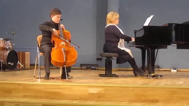 И. Х. Бах концерт для виолончели До минор 3 часть. М.Скибицкий (12) смотреть онлайн