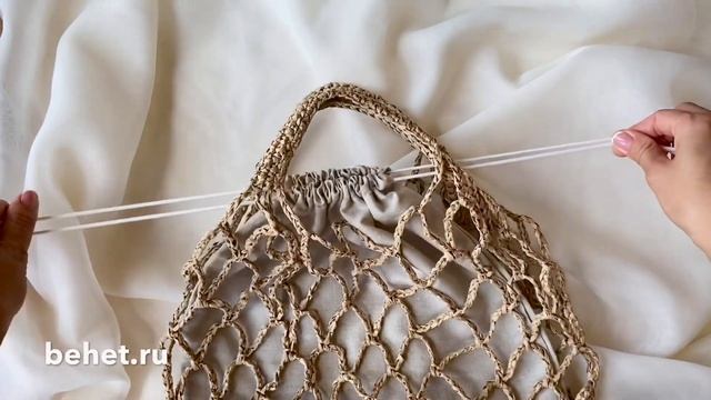 Видео-обзор сумки-авоськи «Eco» из рафии смотреть онлайн