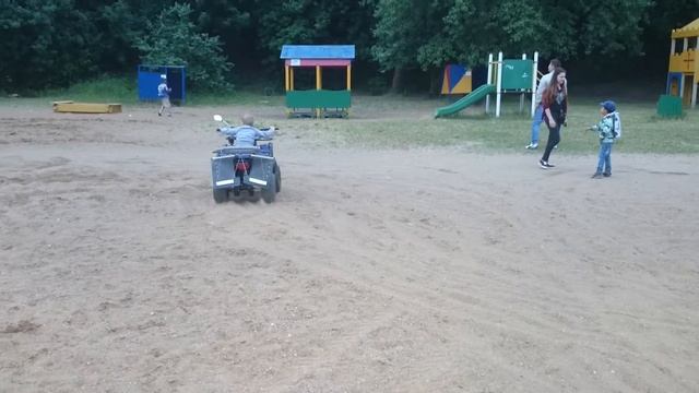 Электроквадроцикл,малому 3 года смотреть онлайн
