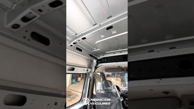 RENAULT MASTER L3H2 - VITRE FURGÃO - 2023/2024 - 0Km смотреть онлайн