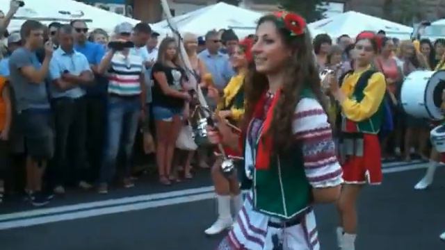 ЕВРО 2012 Супер барабанщицы и их фанаты смотреть онлайн