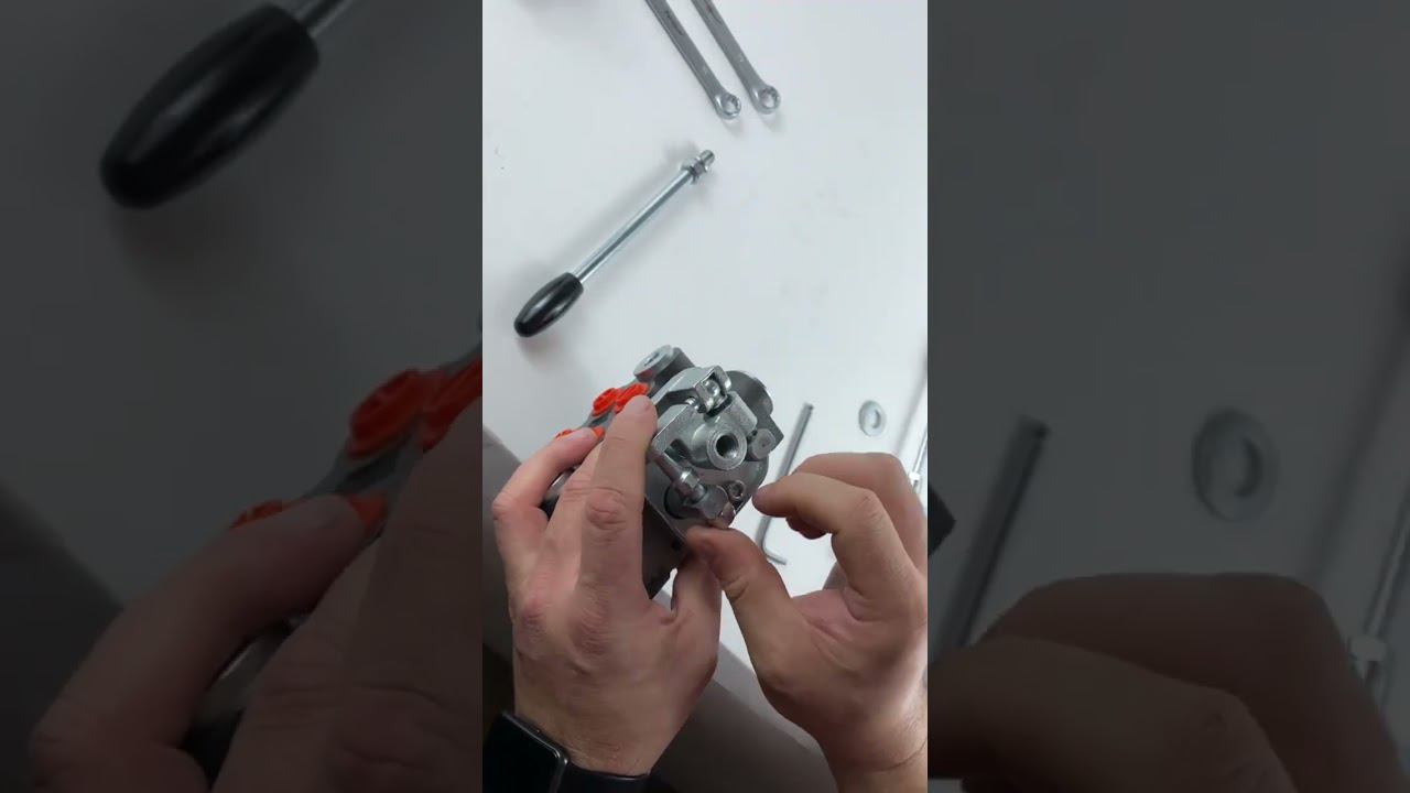 Установка Джойстика Гидрораспределителя на корпус р40