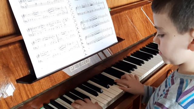 Менуэт/Minuet/. Л. Моцарт/L. Mozart/. смотреть онлайн