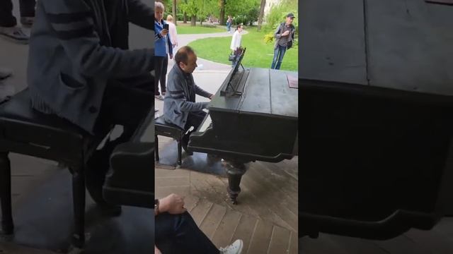 Новая пьеса на старом рояле в парке смотреть онлайн