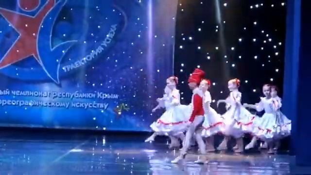 Марш одинокого солдатика. Образцовый ансамбль классического танца «Фуэте» смотреть онлайн