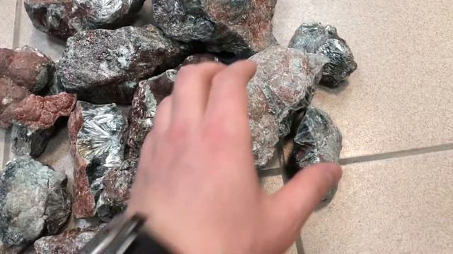 Seraphinite (Clinochlore) stone raw material | Клинохлор (Серафинит) сырье смотреть онлайн